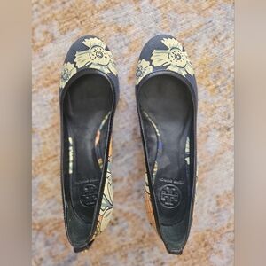 Blue Floral Tory Burch Wedges, 8.5